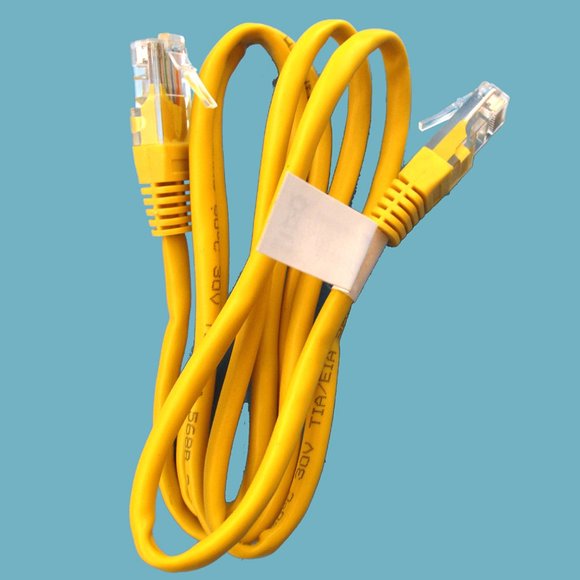 Ethernet Yellow Cable 45 Inches 3.75 Feet NEW 30 V 60C RohHS compliant U… - Picture 1 of 4